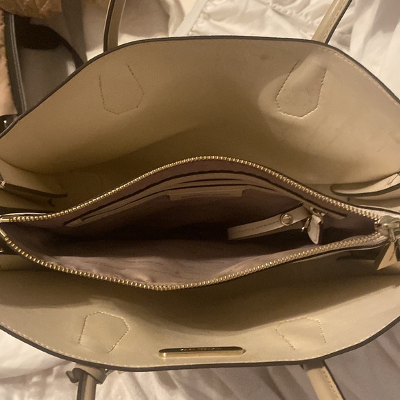 Michael Kors satchel / cross body - Picture 5 of 5